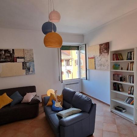 Casa Vacanze Garbatella โรม ภายนอก รูปภาพ