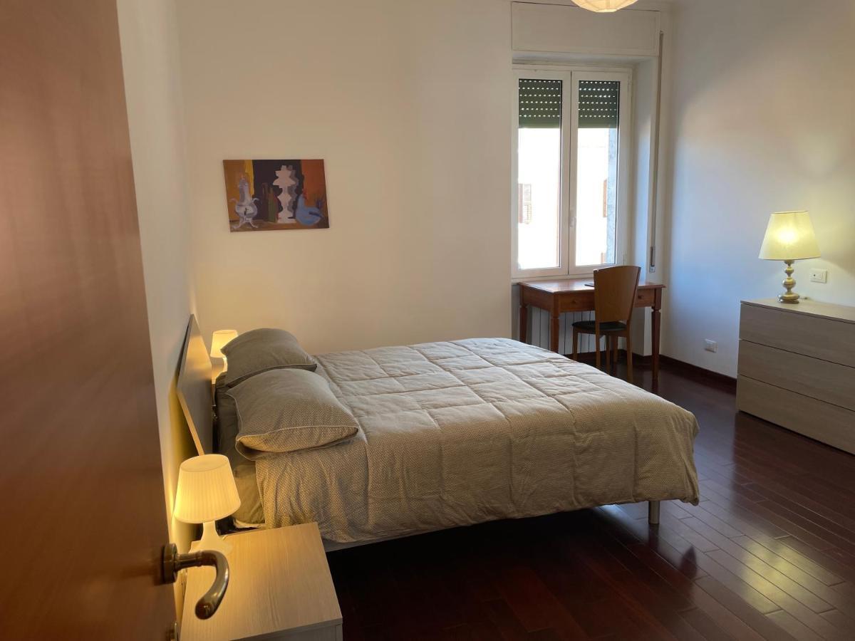 Casa Vacanze Garbatella โรม ภายนอก รูปภาพ