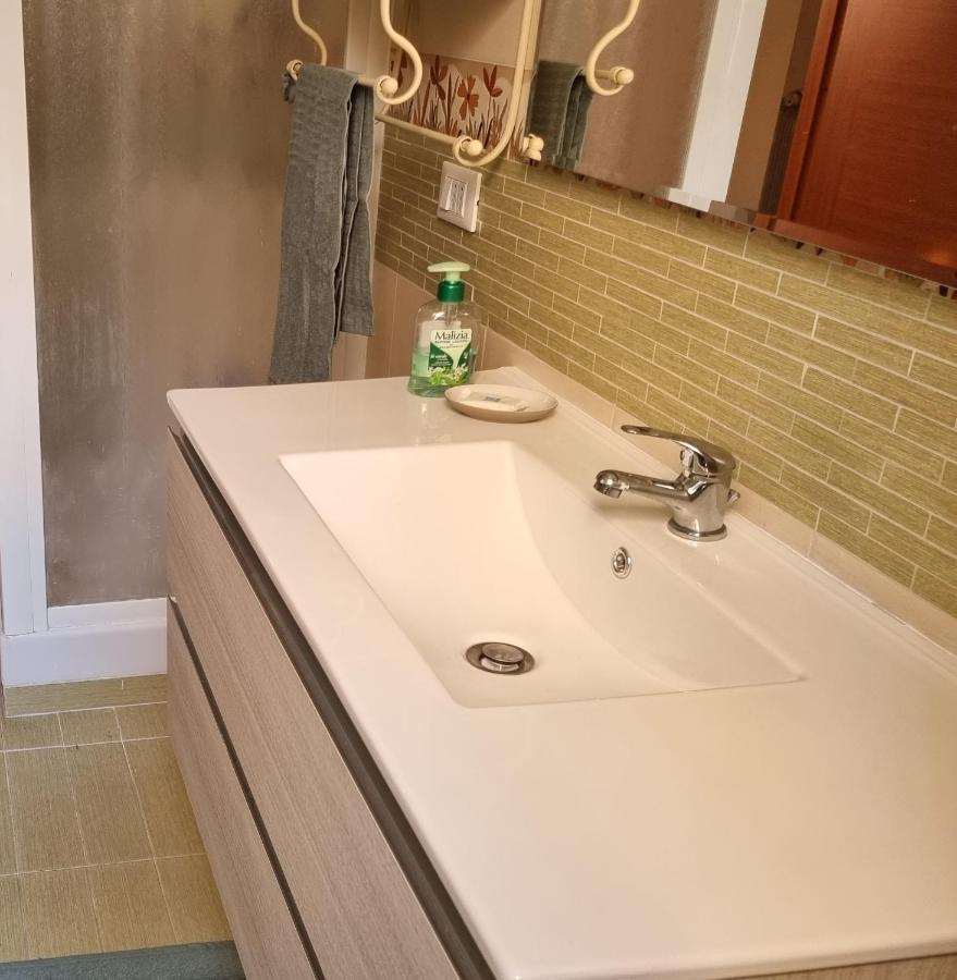 Casa Vacanze Garbatella โรม ภายนอก รูปภาพ
