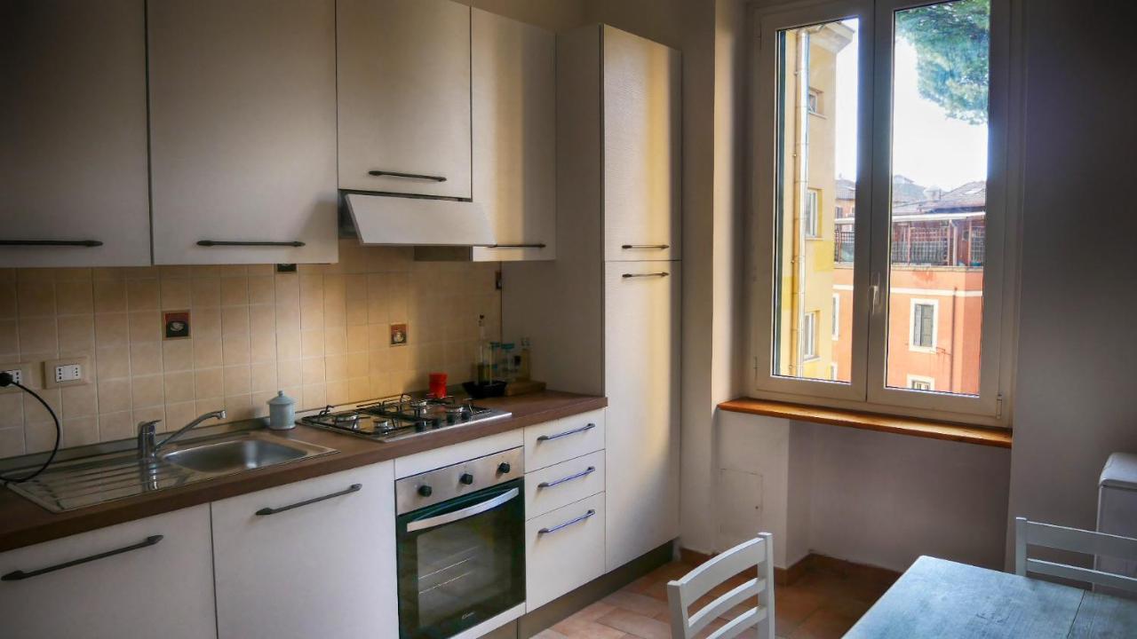 Casa Vacanze Garbatella โรม ภายนอก รูปภาพ